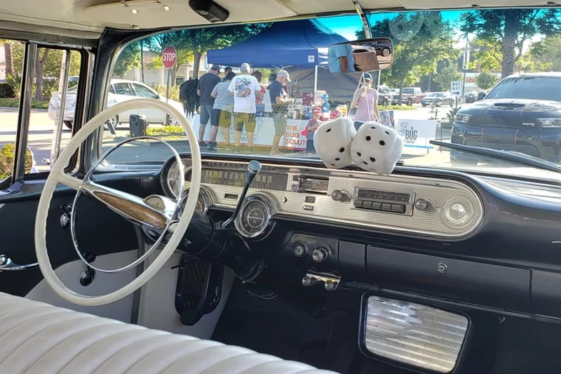 1957 Pontiac Chieftain 5