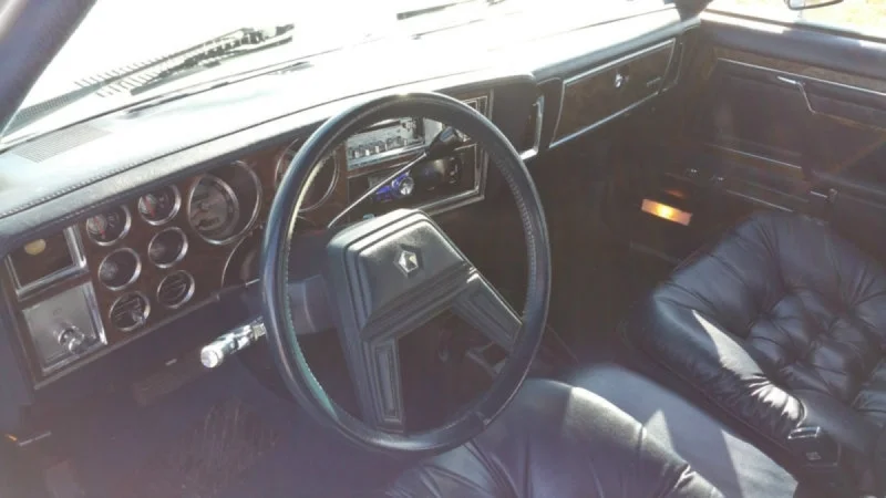 1985 Chrysler Fifth Avenue 4