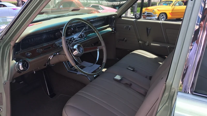 1964 Pontiac Bonneville Safari 9