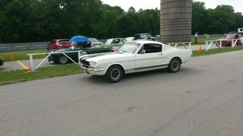 1965 Ford Mustang 2