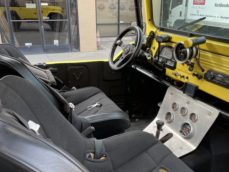 1966 Toyota Fj40 Off roader  9