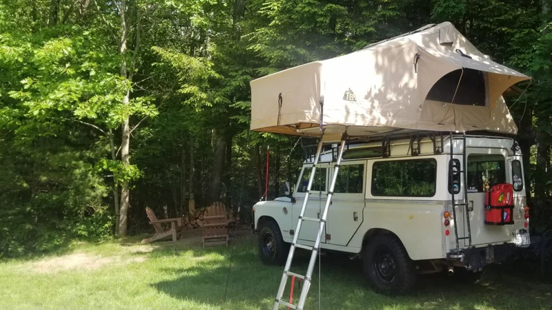 1981 Land Rover Series III 109