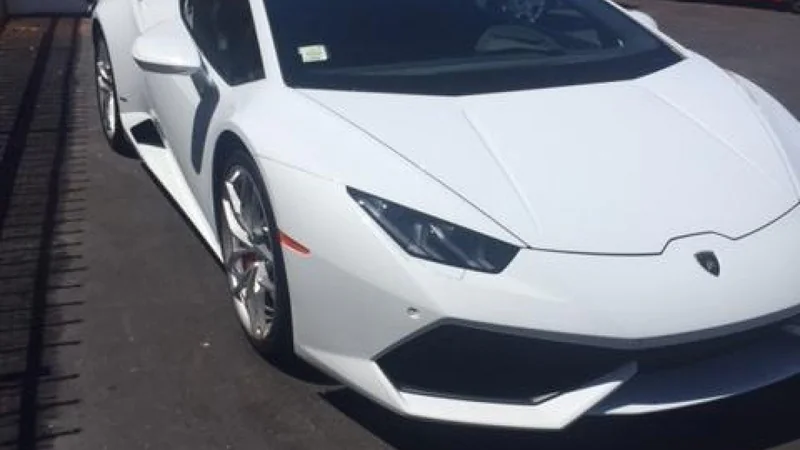 2015 Lamborghini Huracan 2