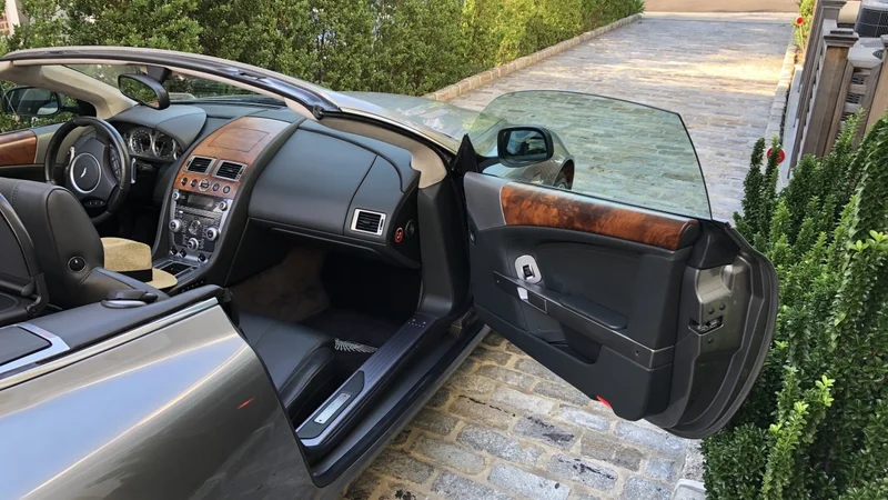2009 Aston Martin DB9 3