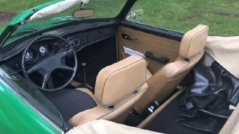 1977 Volkswagen Karmann Ghia 2