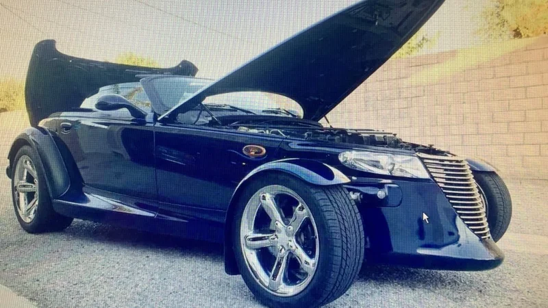 2001 Chrysler Prowler 9