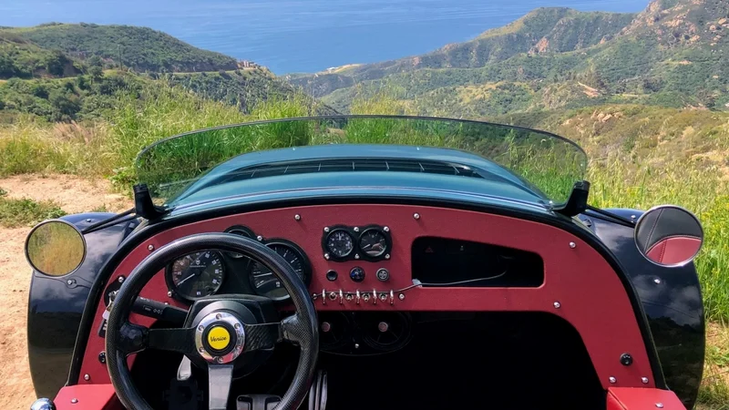 2018 Vanderhall Venice 3