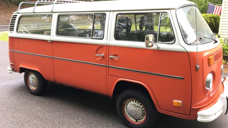 1973 Volkswagen Transporter (Van) 2