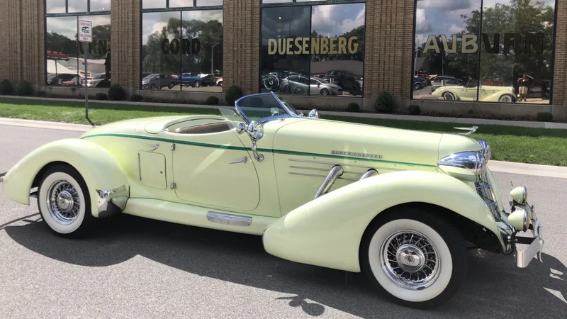 1935 Auburn Speedster 3