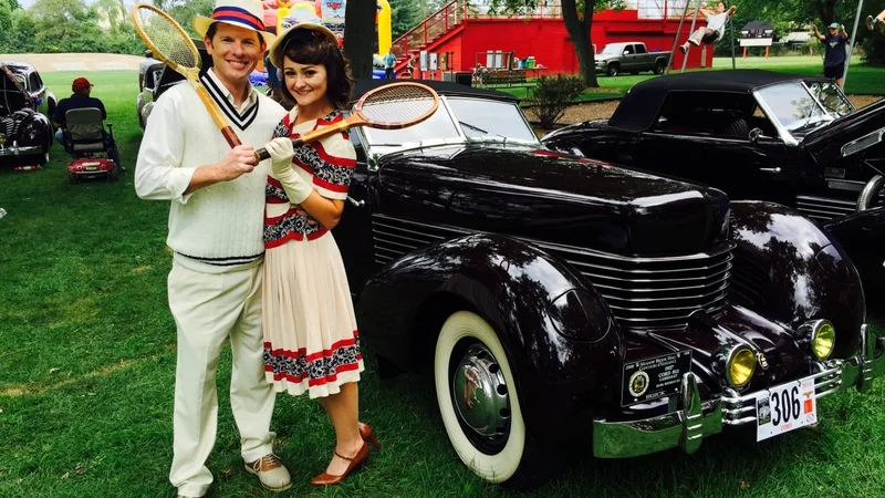 1937 Cord 810 3