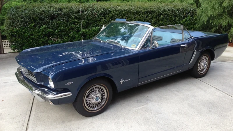 1965 Ford Mustang 4