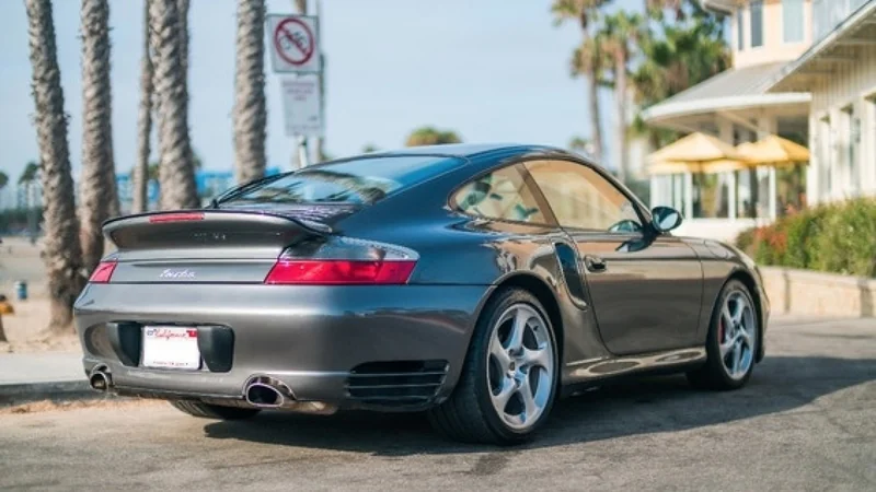 2003 Porsche 911