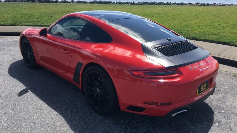 2018 Porsche 911Carrera 4