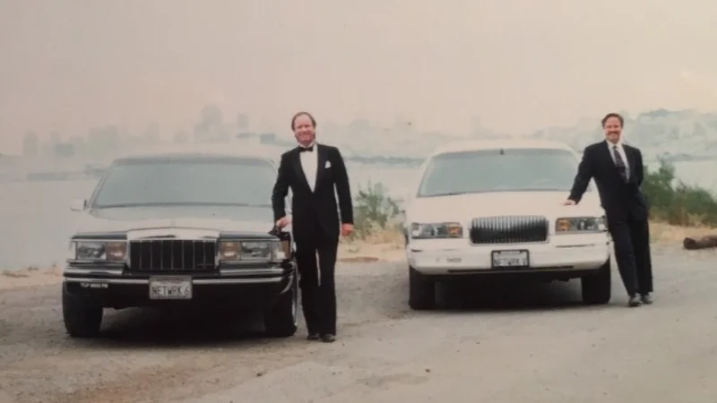 2005 Lincoln TownCar Long Doors Executive 2