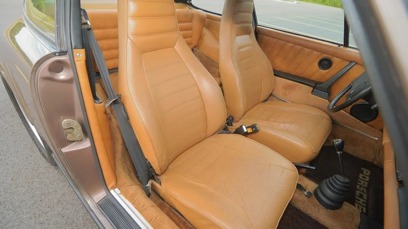 1977 Porsche 911 4