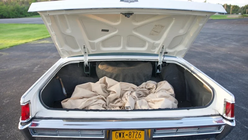 1968 Lincoln Continental 7