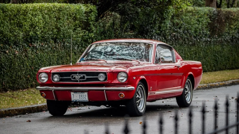 1965 Ford Mustang GT  10
