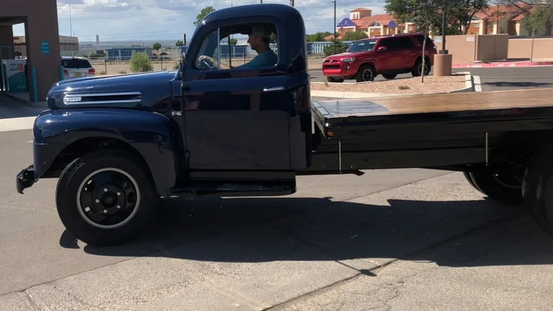1949 Ford F5 4
