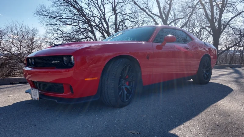 2015 Dodge Challenger SRT Hellcat 3