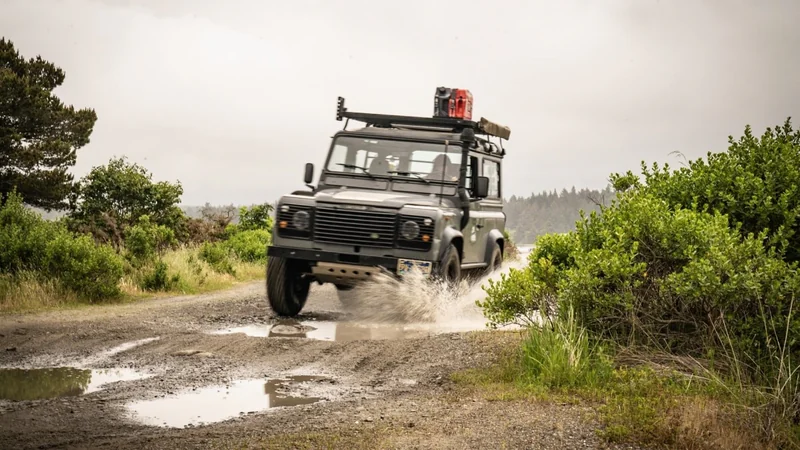1992 Land Rover Defender 90 (Truck) 4