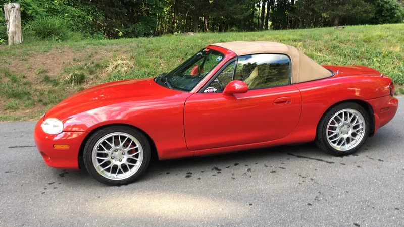 2002 Mazda MX-5 Miata in Lyme 2