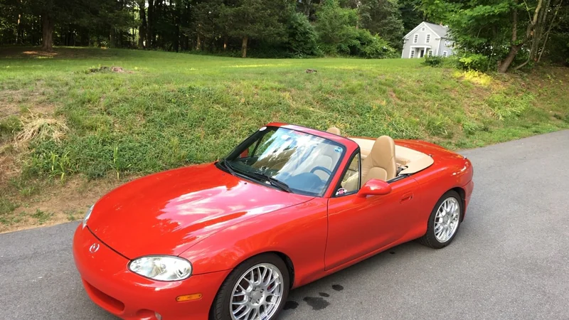 2002 Mazda MX-5 Miata in Lyme 6
