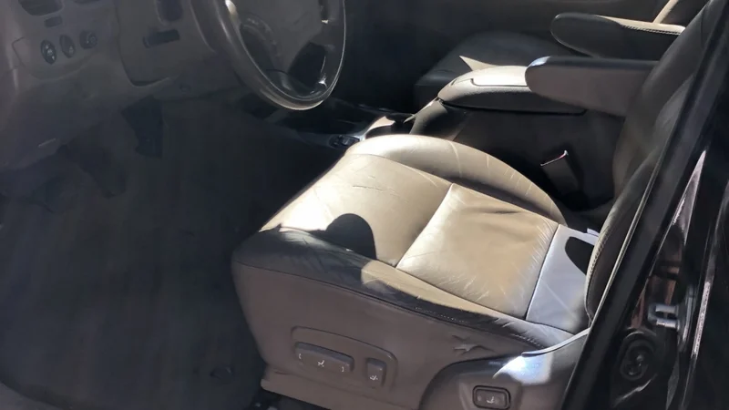 2003 Toyota Sequoia 5