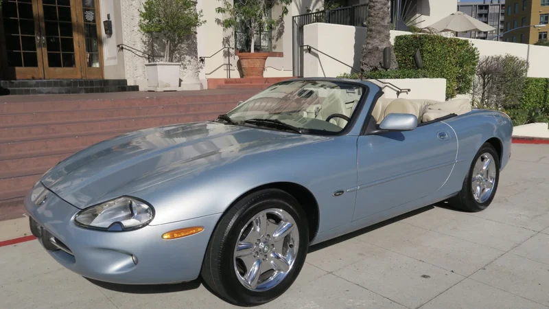 1997 Jaguar XK8 2