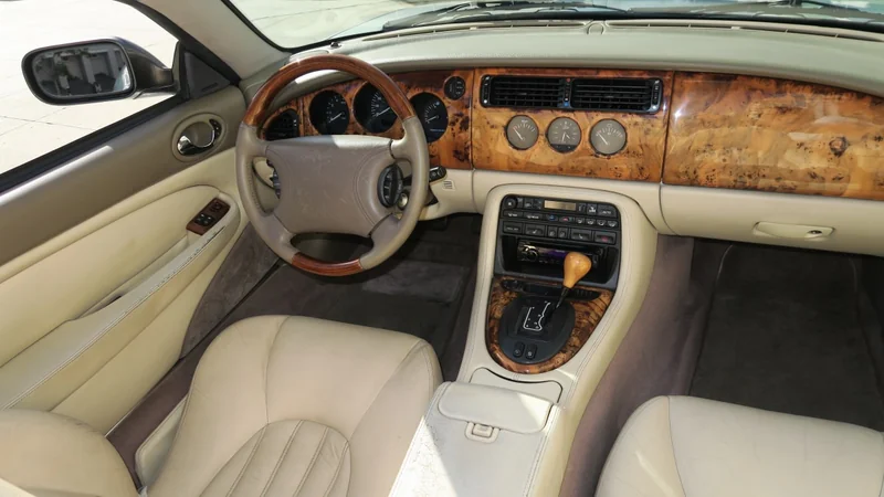 1997 Jaguar XK8 4