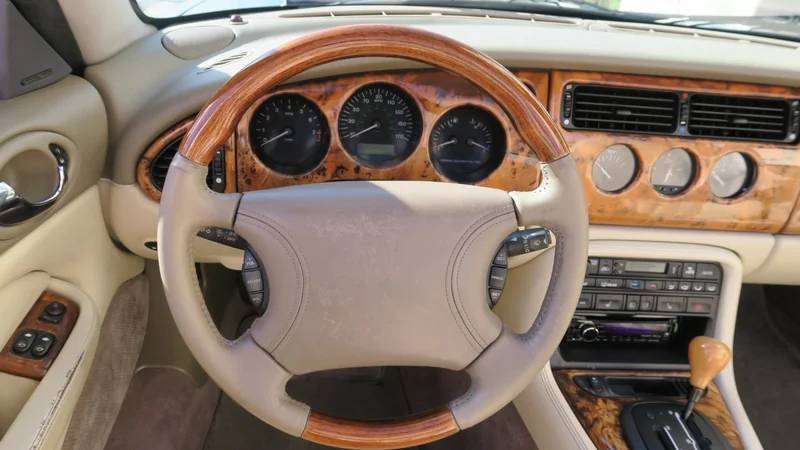 1997 Jaguar XK8 6