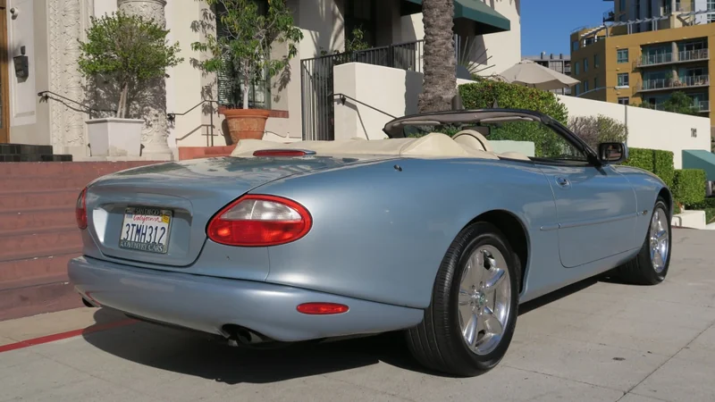 1997 Jaguar XK8 12