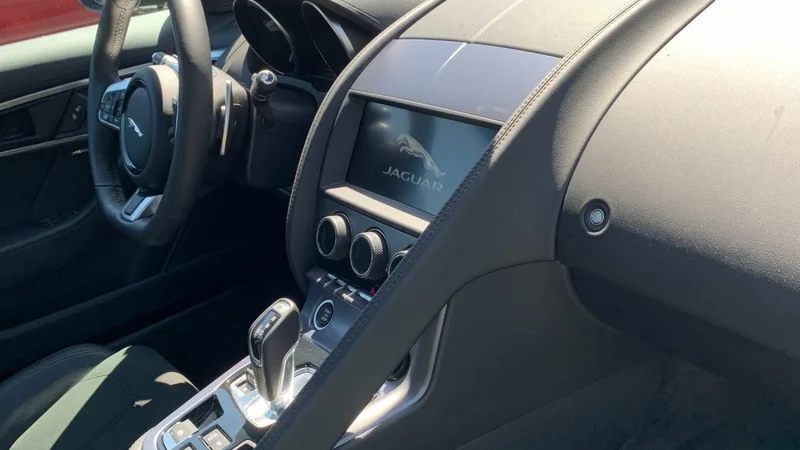 2019 Jaguar F-Type in Cumming 7