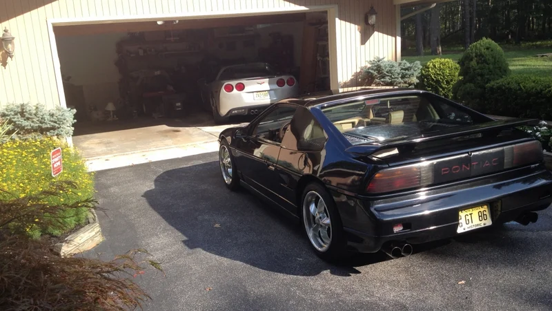 1986 Pontiac Fiero GT 2