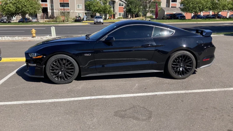 2019 Ford Mustang 2