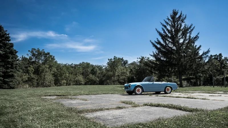1968 Datsun 2000 6