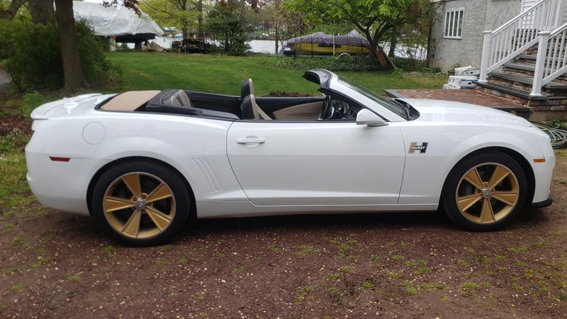 2011 Chevrolet Camaro 2