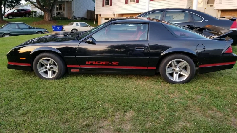 1987 Chevrolet Camaro Iroc Z 4