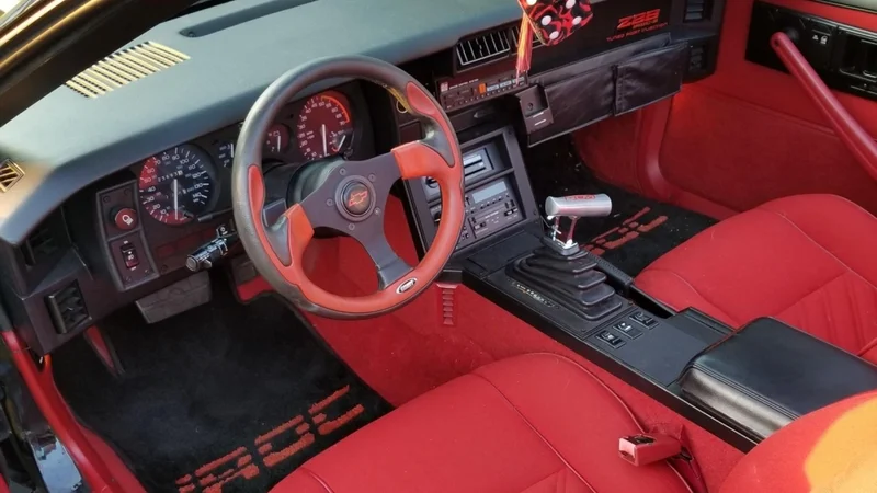 1987 Chevrolet Camaro Iroc Z 5