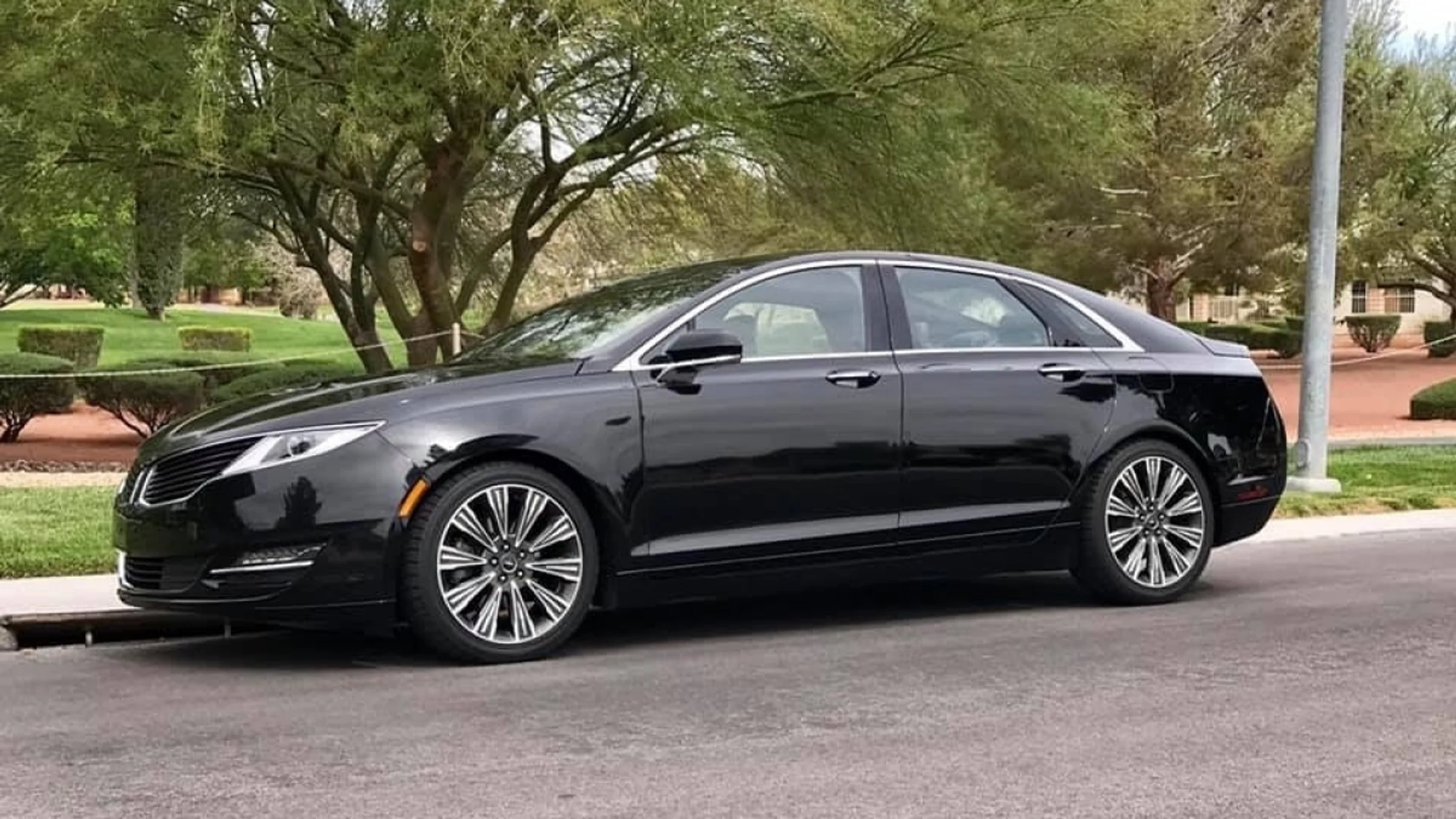 2016 Lincoln MKZ