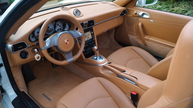 2010 Porsche 911 Carrera S 11