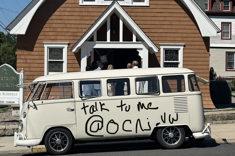 1963 Volkswagen Bus 21