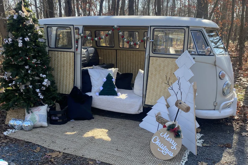 1963 Volkswagen Bus 7