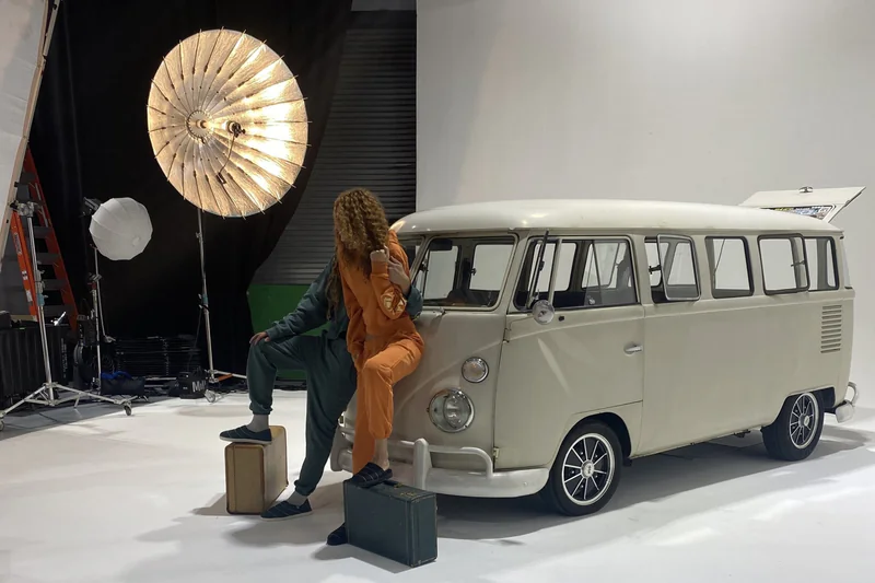 1963 Volkswagen Bus 8