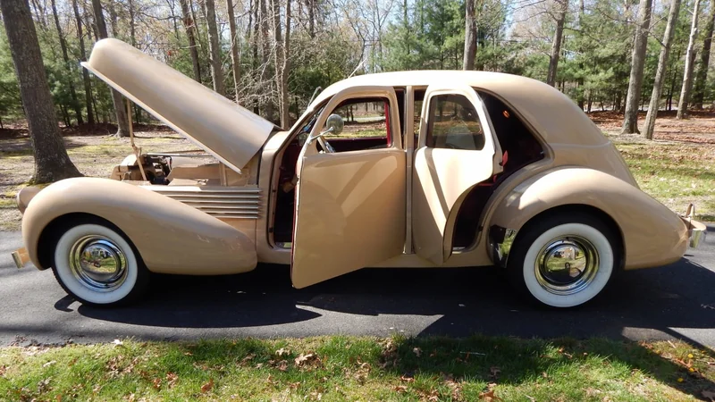1936 Cord 810 Westchester 2
