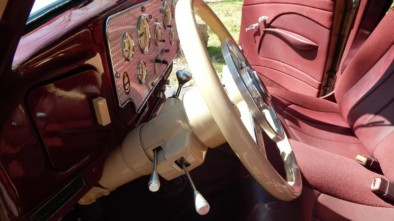 1936 Cord 810 Westchester 3