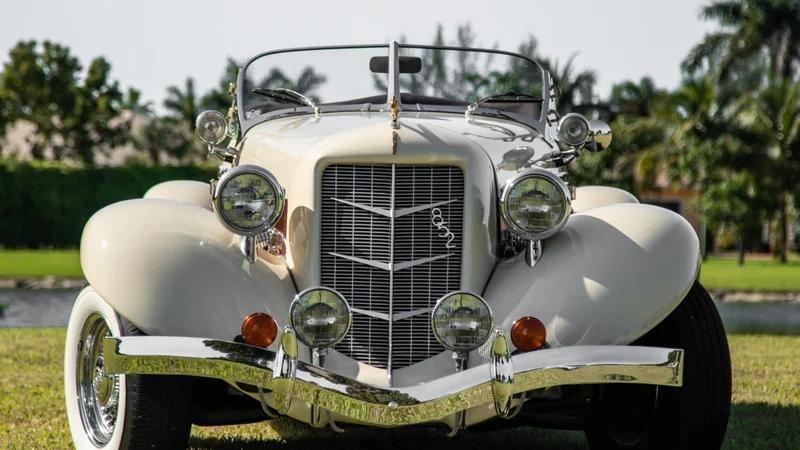 1936 Auburn Boattail Speedster 3