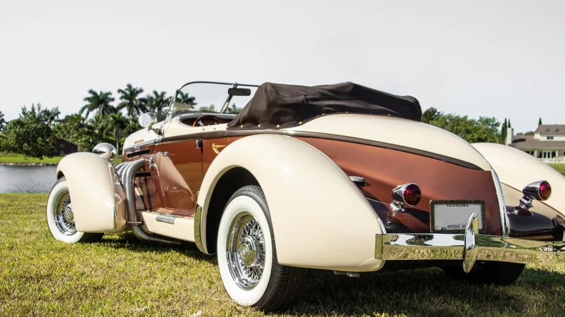 1936 Auburn Boattail Speedster 5