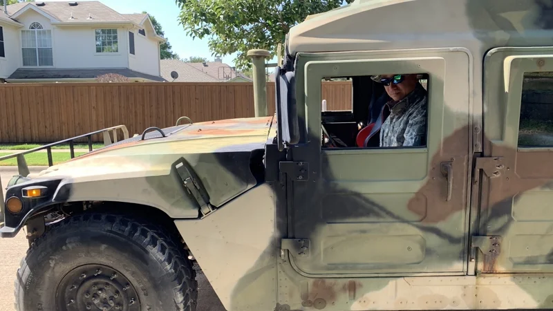1986 AM General Humvee 9