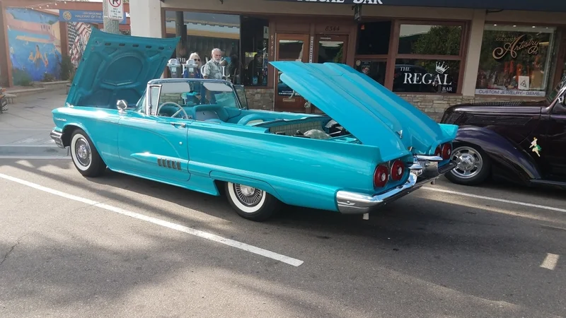 1958 Ford Thunderbird