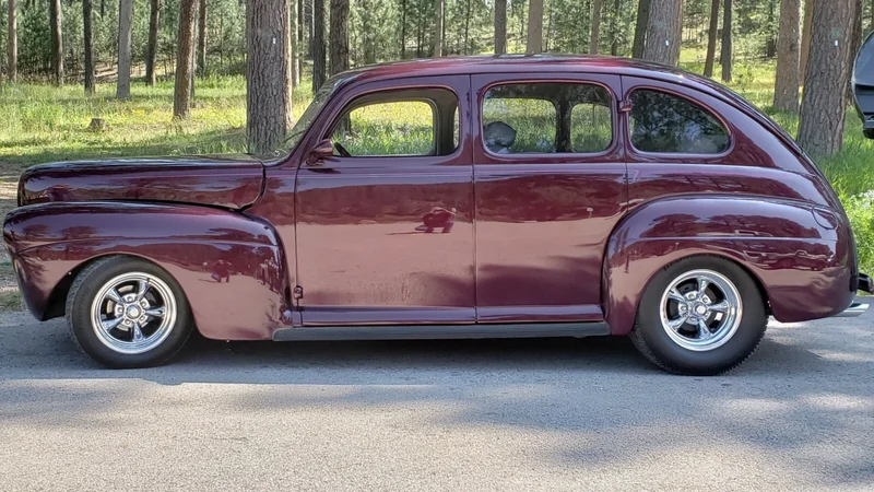 1941 Ford Super Deluxe